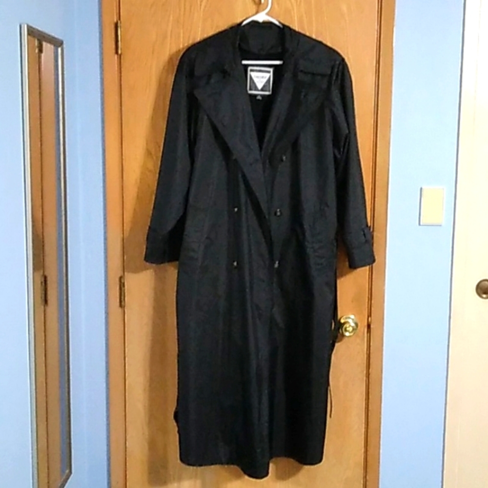 Women's Lightweight Black Trench Coat